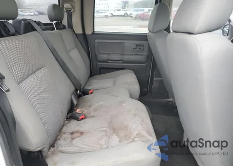 2011 Dodge Dakota Slt z USA, uszkodzony, nr VIN 1D7RW3GK6BS624090